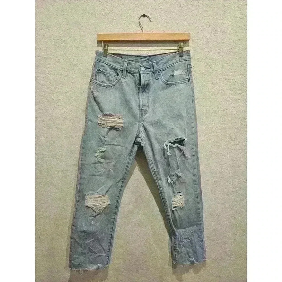 Vintage Levi's. Lightwash 501 Waist:15 "Rise: 11 "Inseam: 25 "Outseam: 37"Cuf - Picture 1 of 5